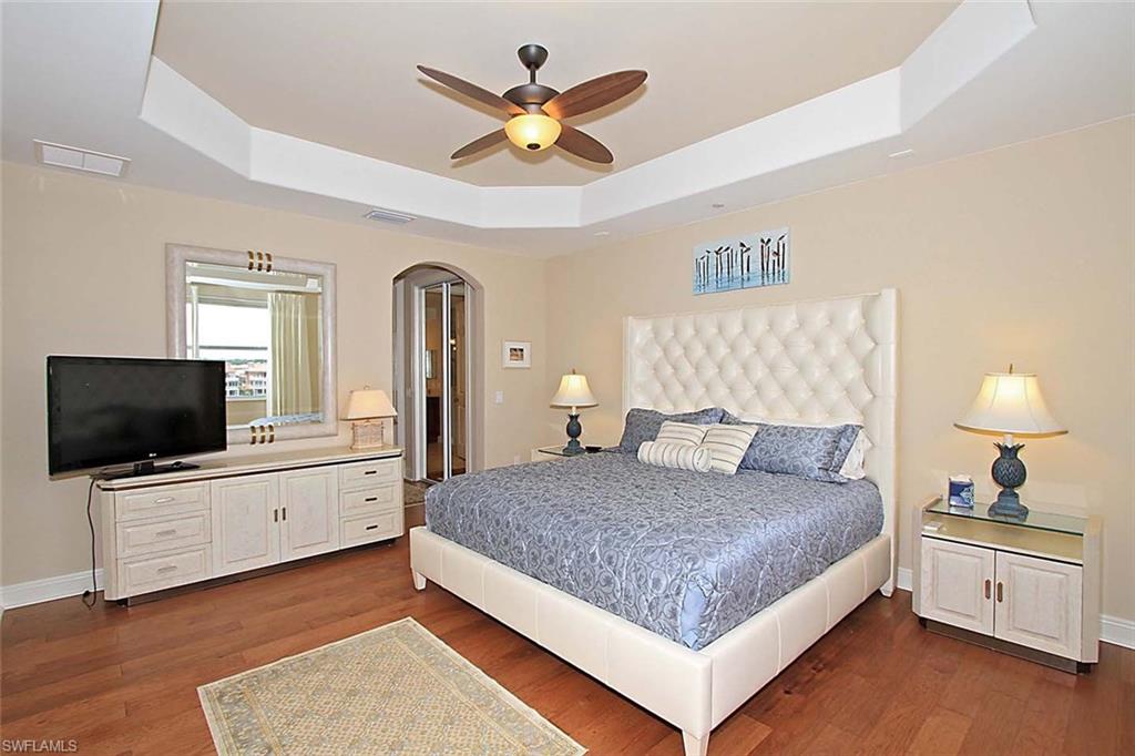 VISTA POINTE - Residential