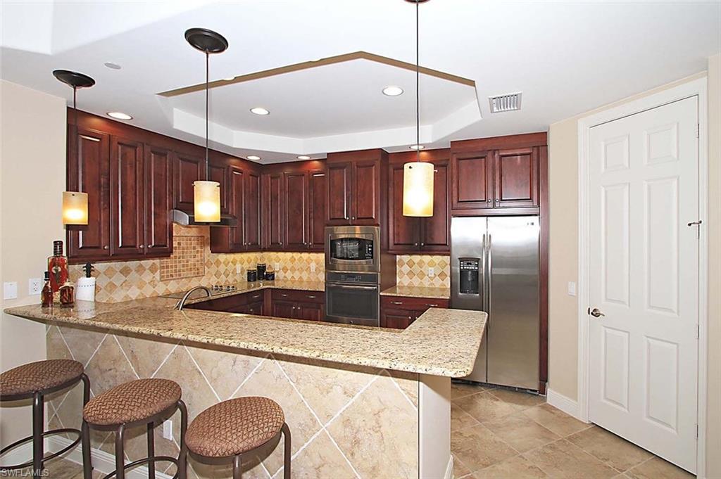 VISTA POINTE - Residential