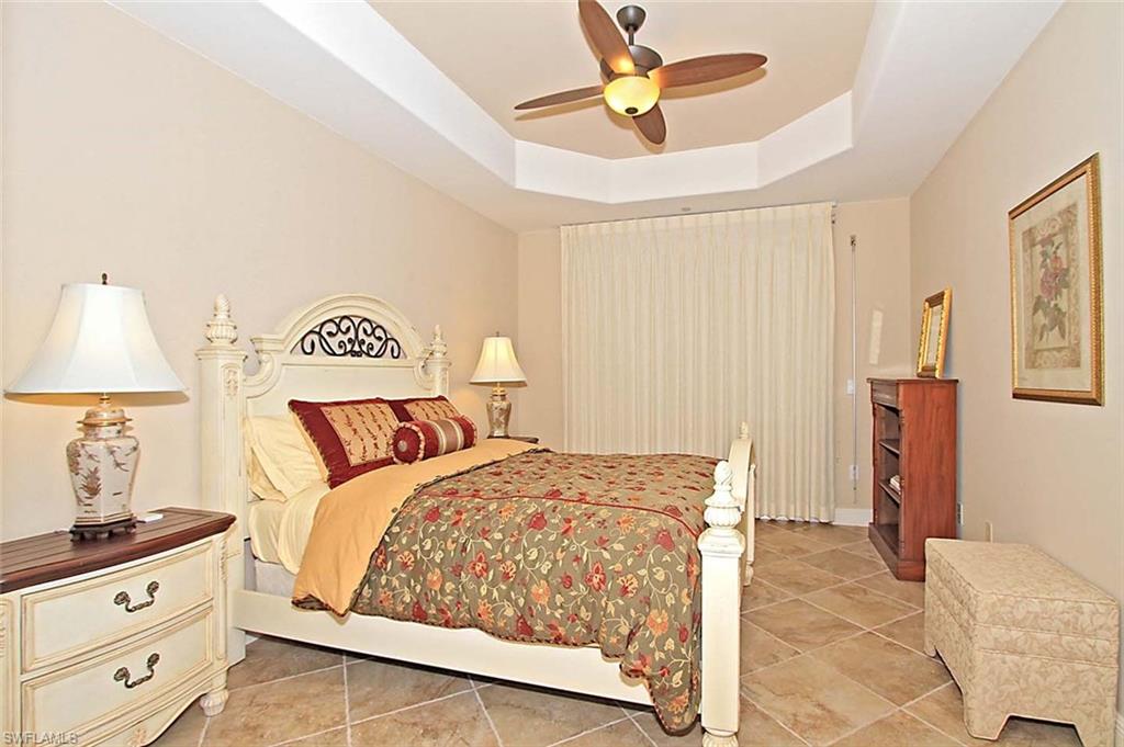 VISTA POINTE - Residential