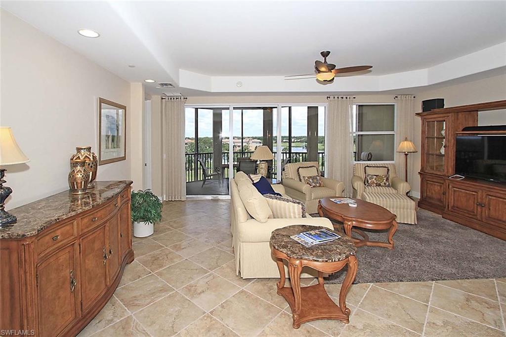 VISTA POINTE - Residential