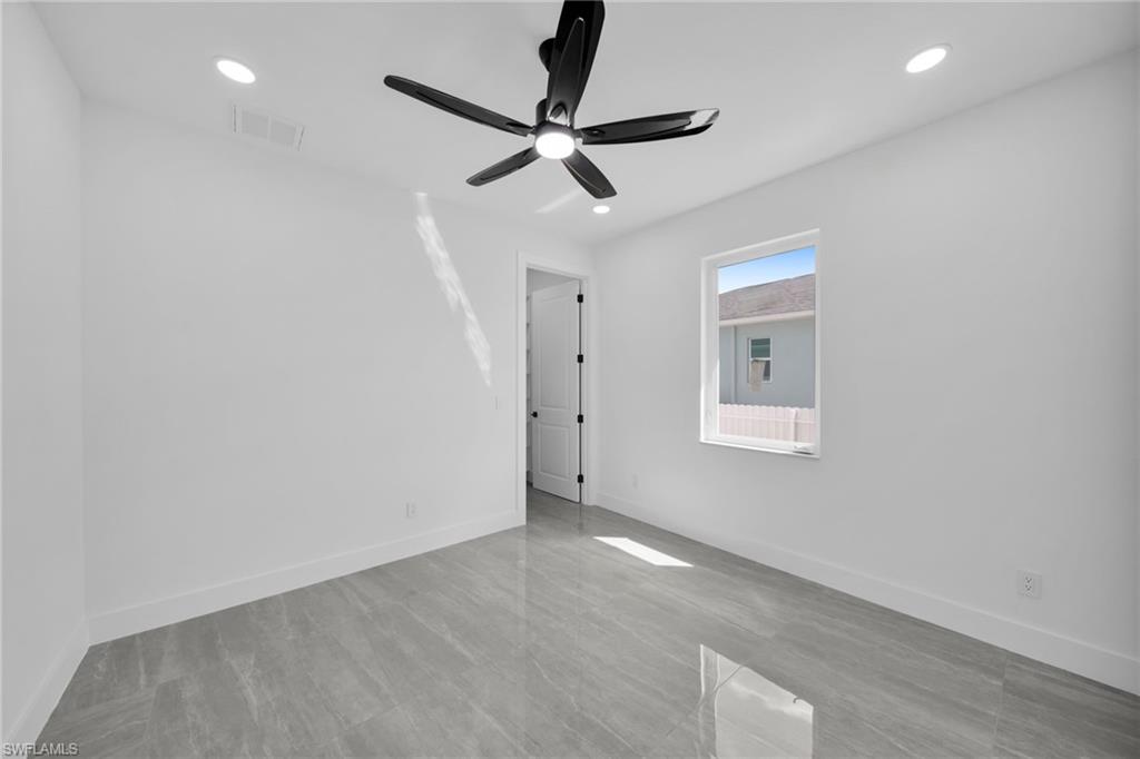 CAPE CORAL - Residential