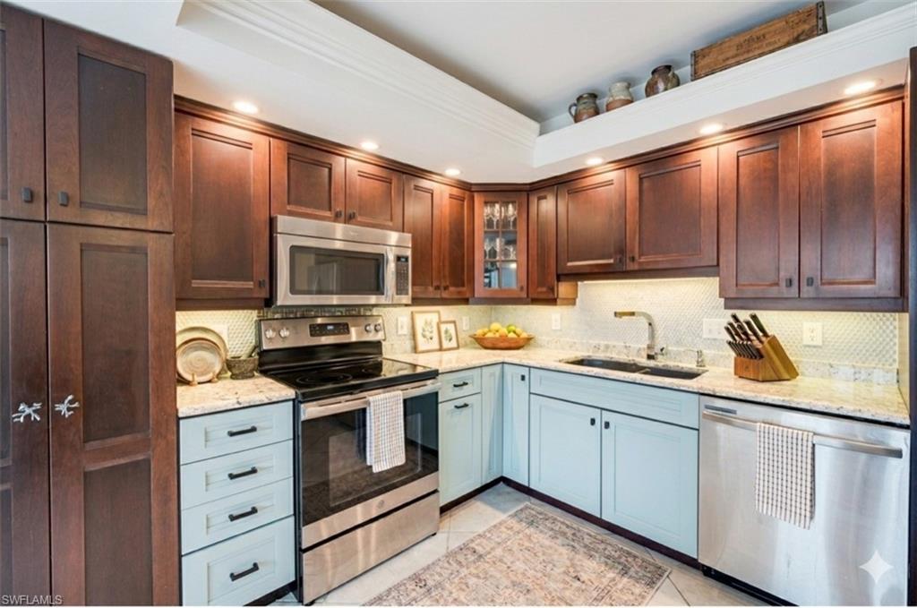 NAPLES BATH AND TENNIS CLUB - Residential Lease