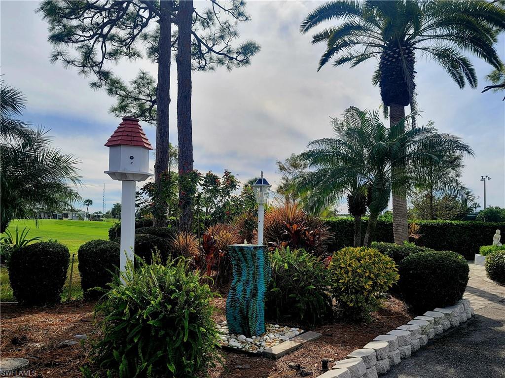 SIX LAKES COUNTRY CLUB - Residential