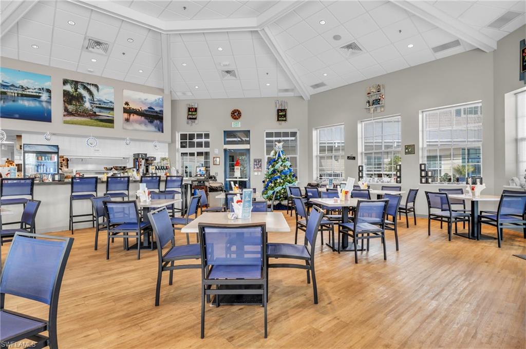 SIX LAKES COUNTRY CLUB - Residential