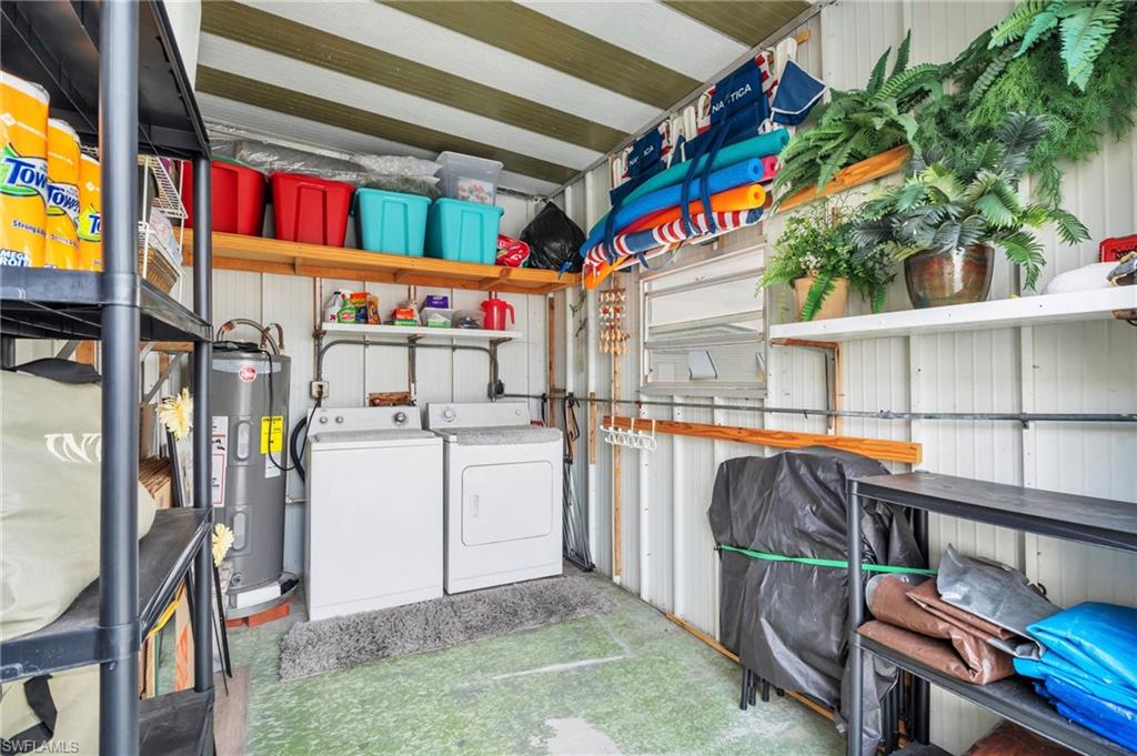 SIX LAKES COUNTRY CLUB - Residential