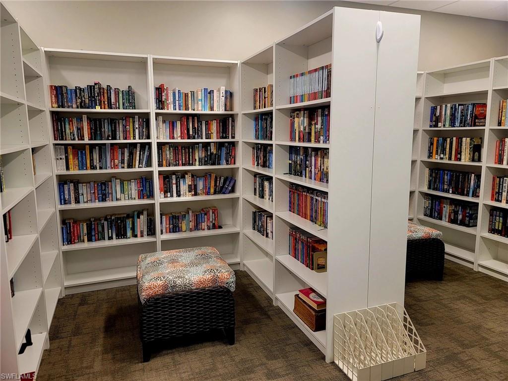 SIX LAKES COUNTRY CLUB - Residential