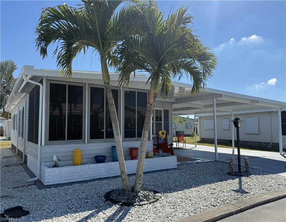 SIX LAKES COUNTRY CLUB - Residential