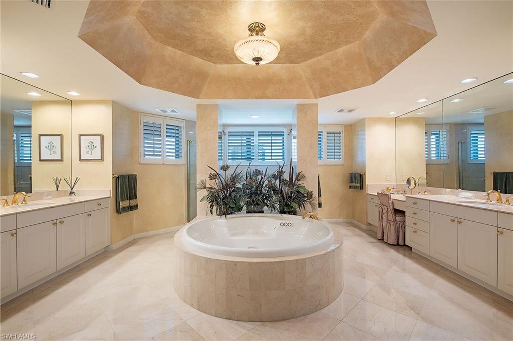 TRIESTE AT BAY COLONY - Residential