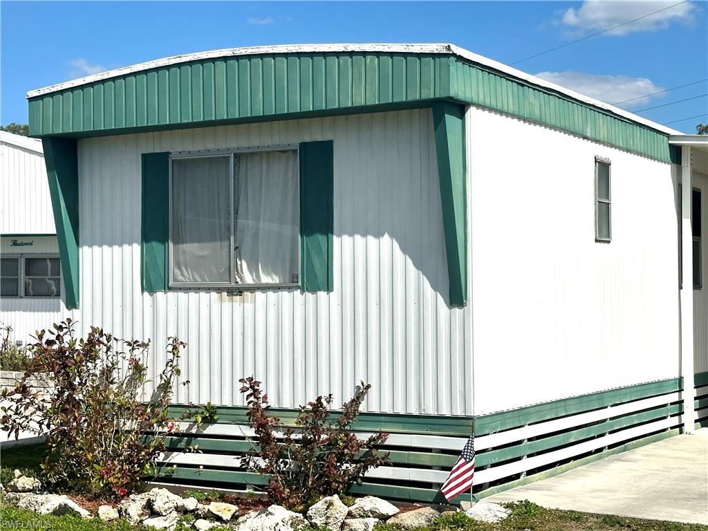 IMPERIAL HARBOR - Residential