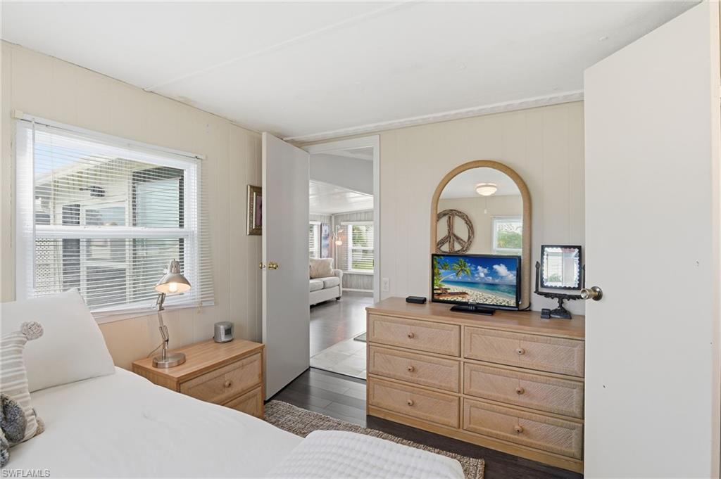 HITCHING POST MOBILE HOME PARK - Residential Lease