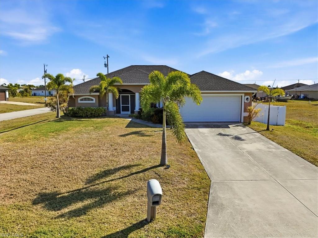 CAPE CORAL - Residential