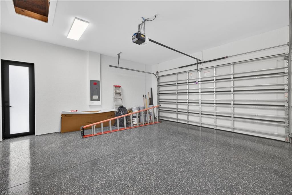 FAIRWAY ESTATES - Residential