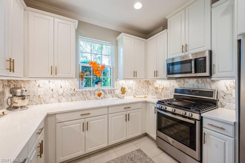 ESPLANADE AT HACIENDA LAKES - Residential