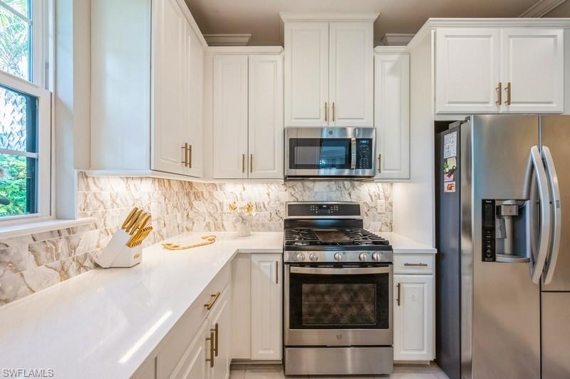 ESPLANADE AT HACIENDA LAKES - Residential