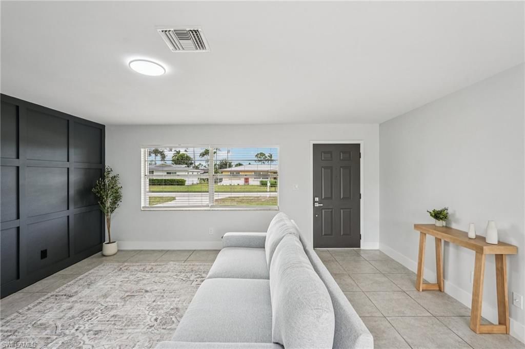 Photo of 2342 Aldridge AVE, FORT MYERS, FL 33907 (MLS # 2025018132)