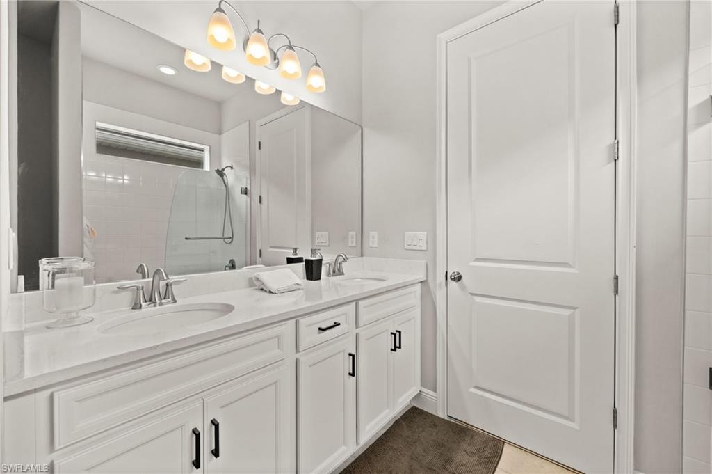 COMPASS LANDING - Residential Lease