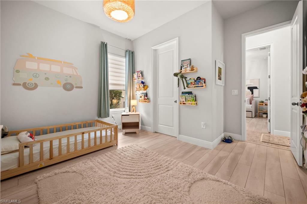 COMPASS LANDING - Residential Lease