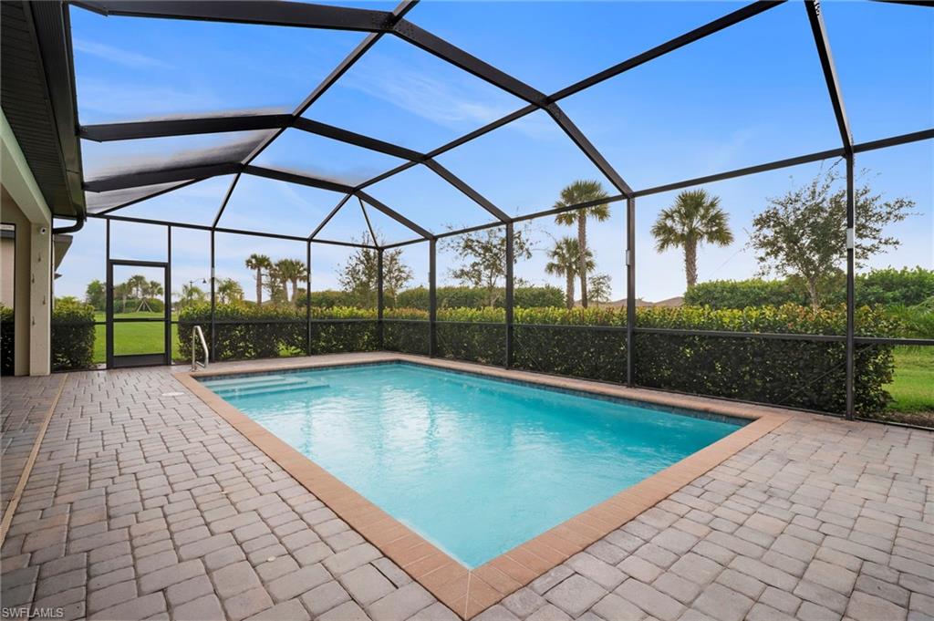 PORTICO - Residential