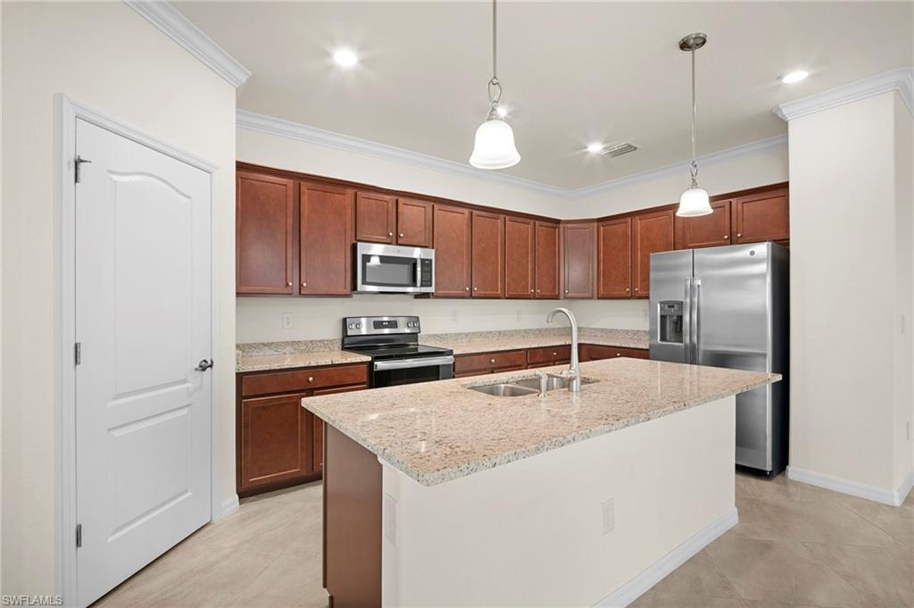 PORTICO - Residential