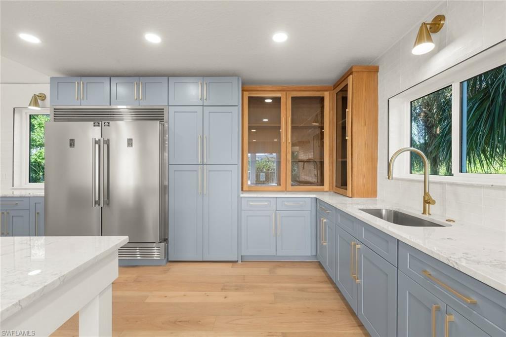 KINZIE ISLAND - Residential