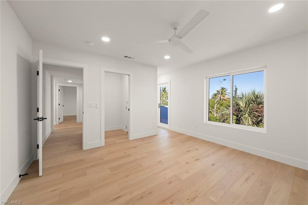 KINZIE ISLAND - Residential