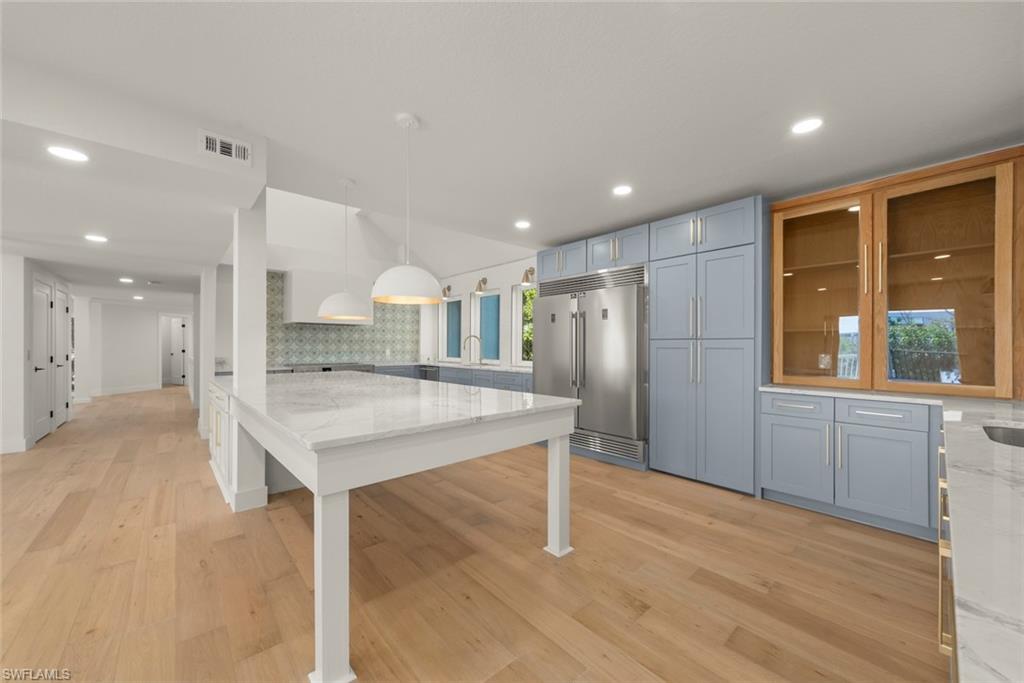 KINZIE ISLAND - Residential