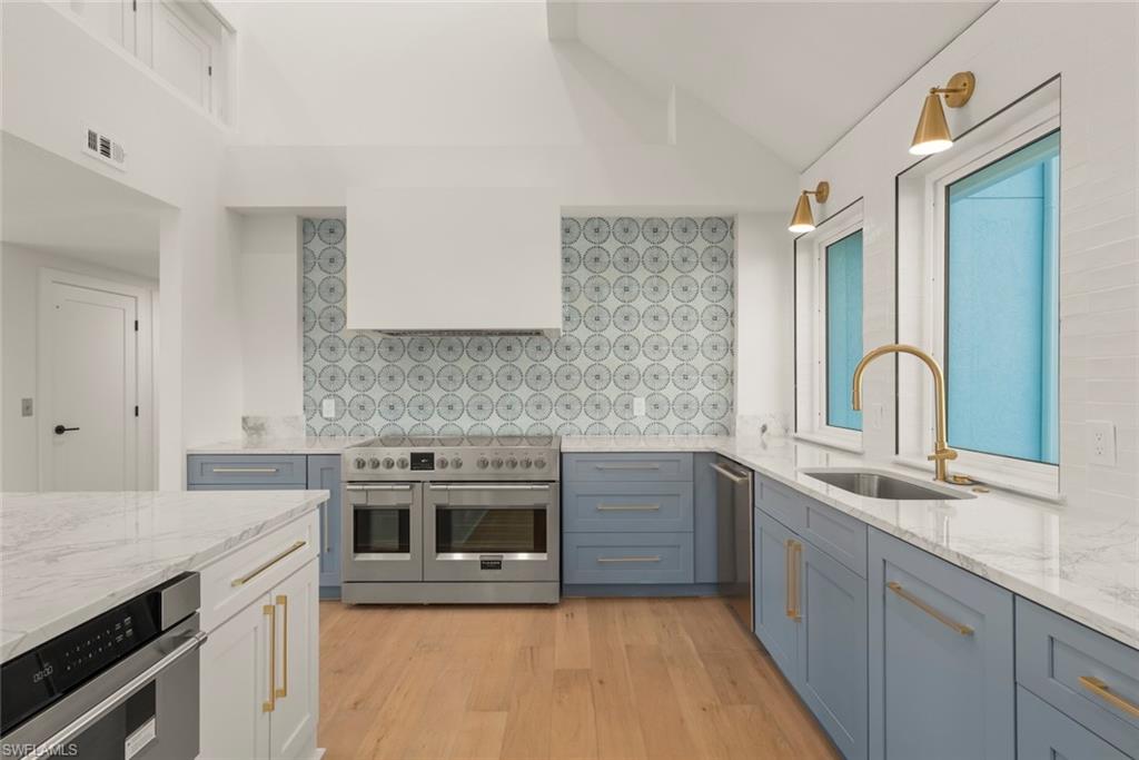 KINZIE ISLAND - Residential