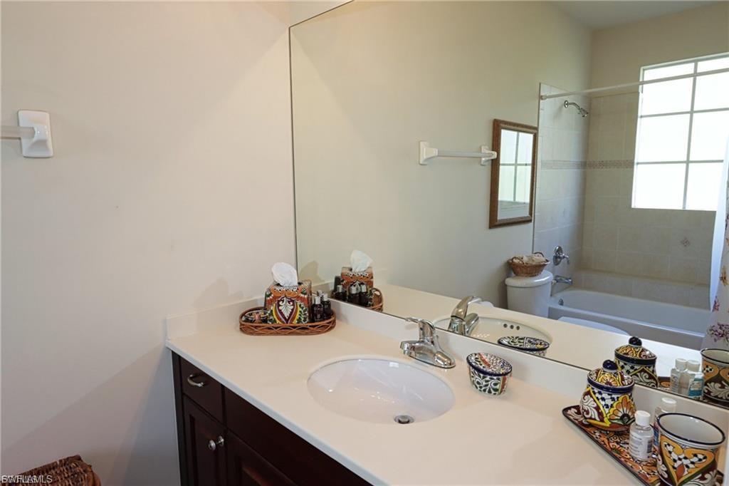 BELL TOWER PARK - Residential Lease