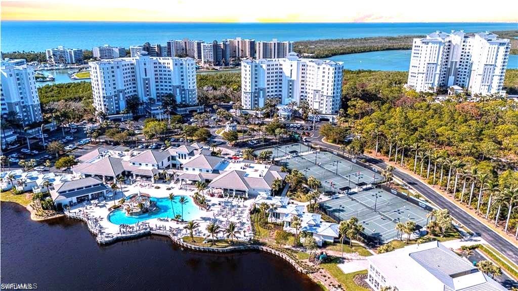 GRANDE GENEVA - Residential