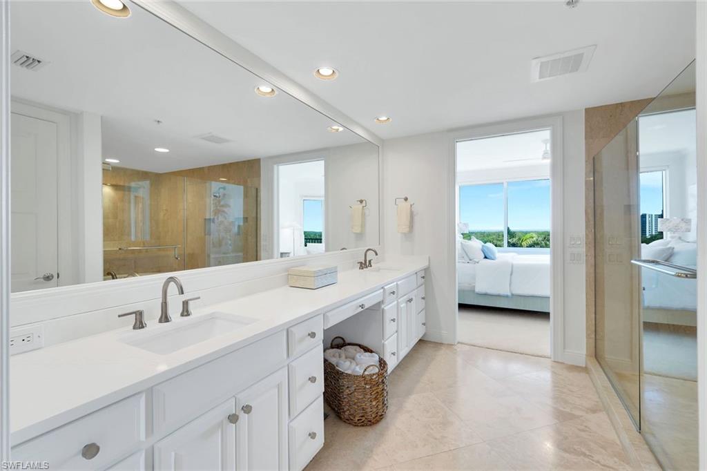 GRANDE GENEVA - Residential