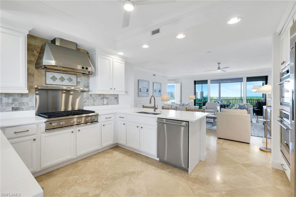 GRANDE GENEVA - Residential