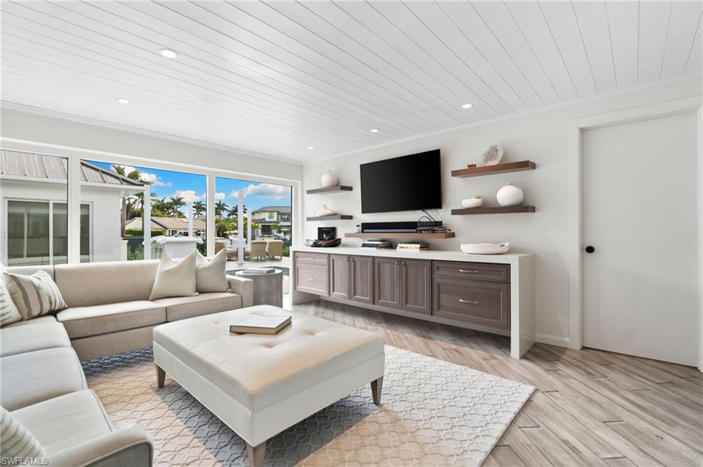 PARK SHORE - Residential Lease