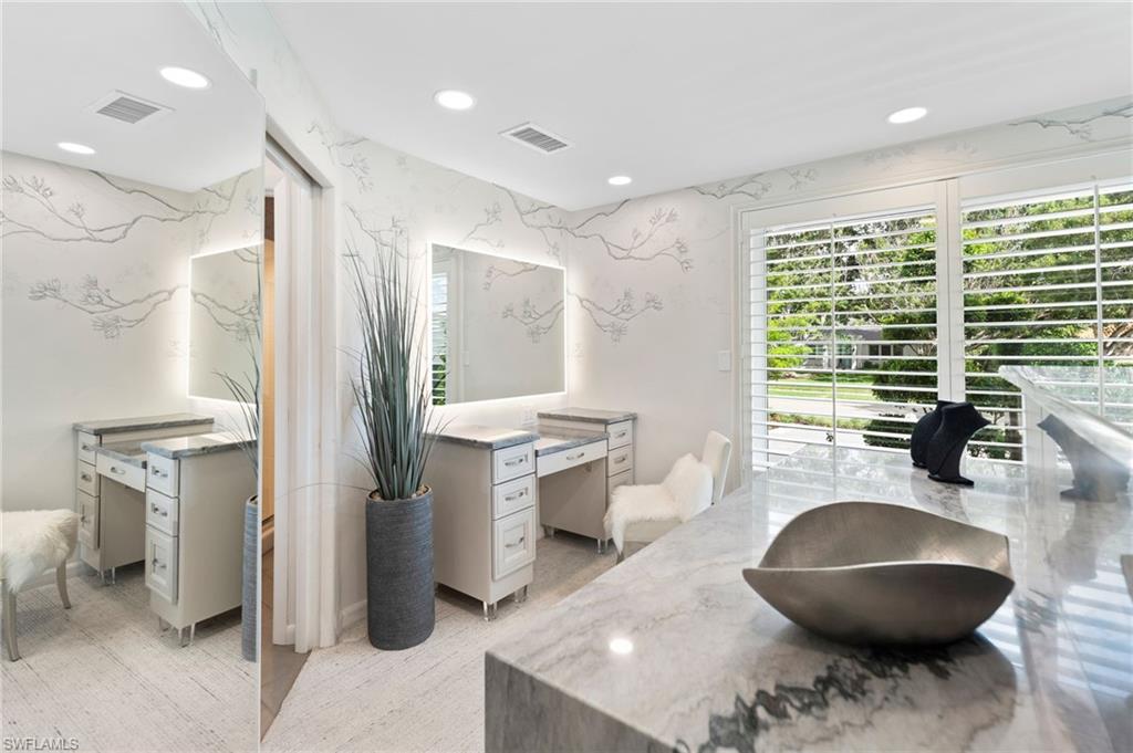 PARK SHORE - Residential Lease