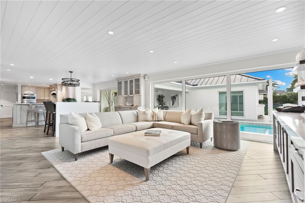 PARK SHORE - Residential Lease