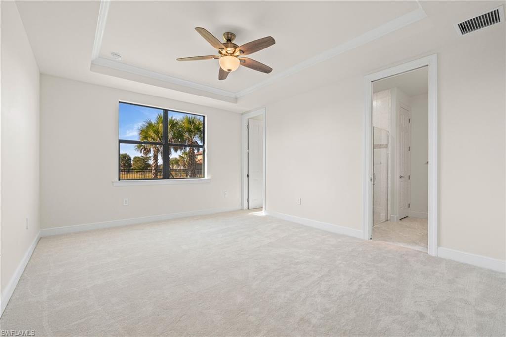 HAMPTON LAKES - Residential