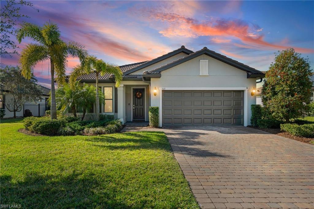 HAMPTON LAKES - Residential