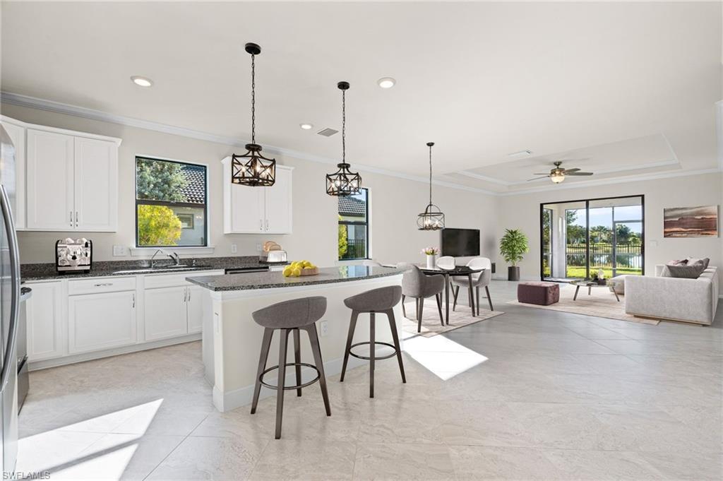 HAMPTON LAKES - Residential