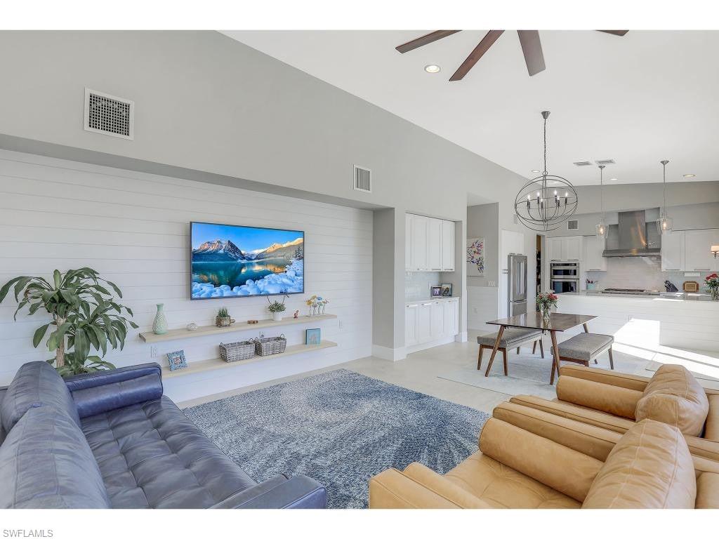 MARCO BEACH - Residential