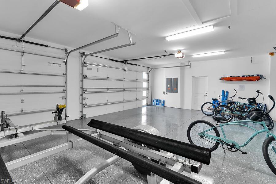 MARCO BEACH - Residential