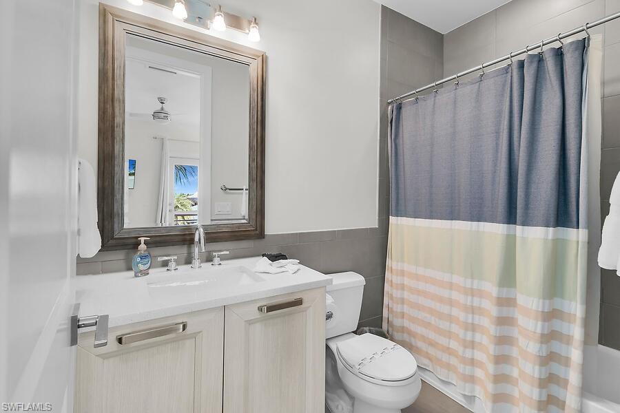 MARCO BEACH - Residential