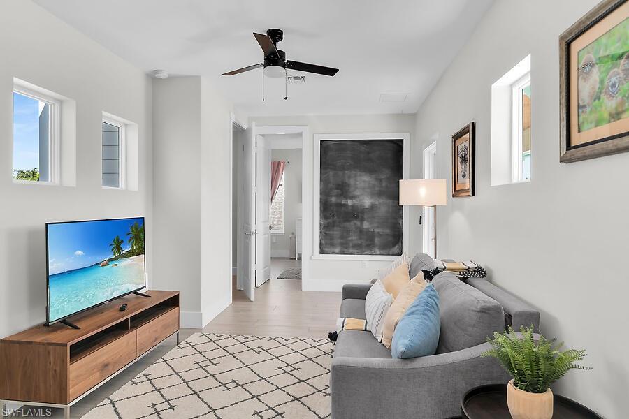 MARCO BEACH - Residential