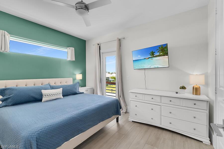 MARCO BEACH - Residential