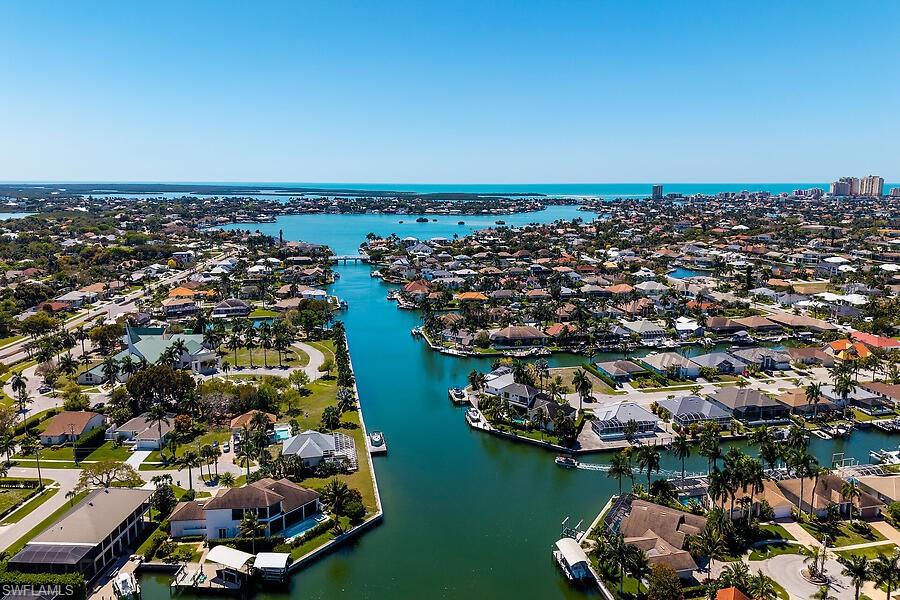 MARCO BEACH - Residential