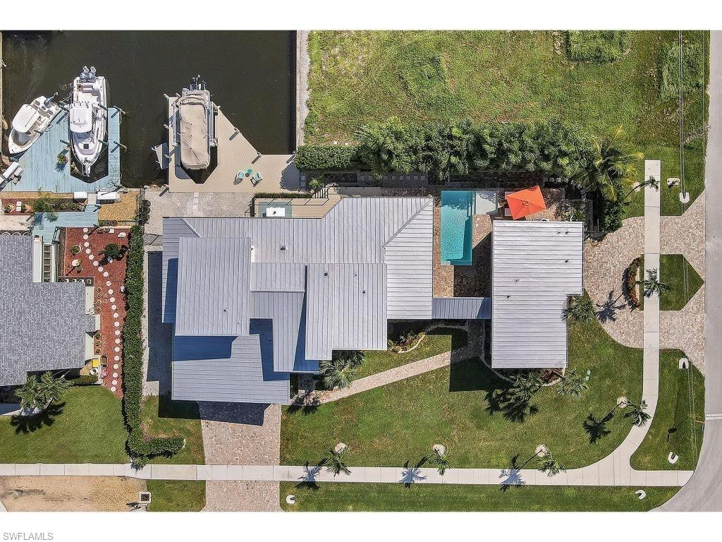 MARCO BEACH - Residential