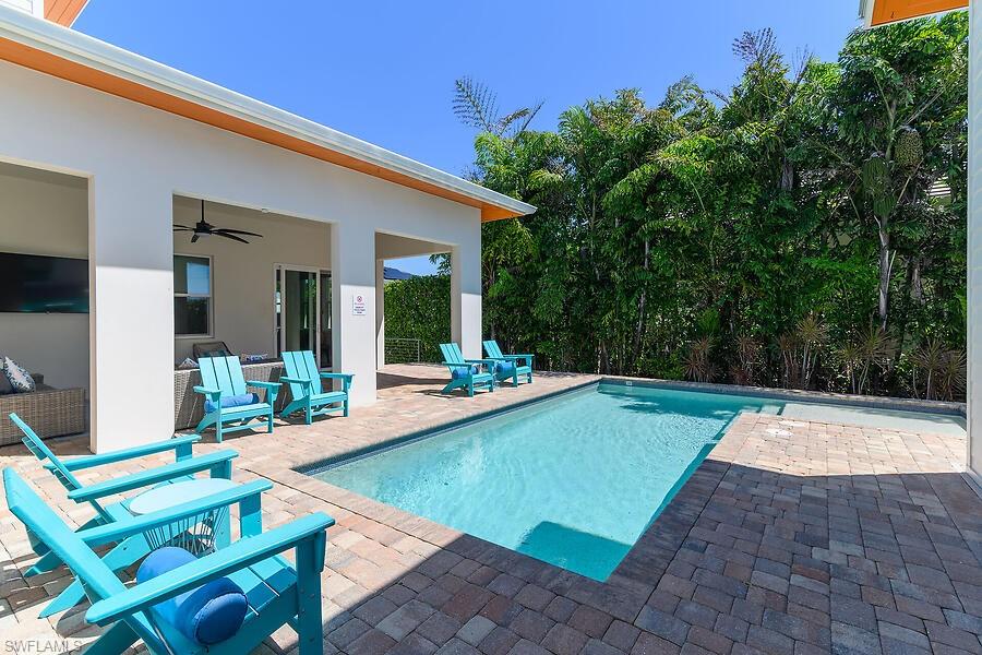 MARCO BEACH - Residential