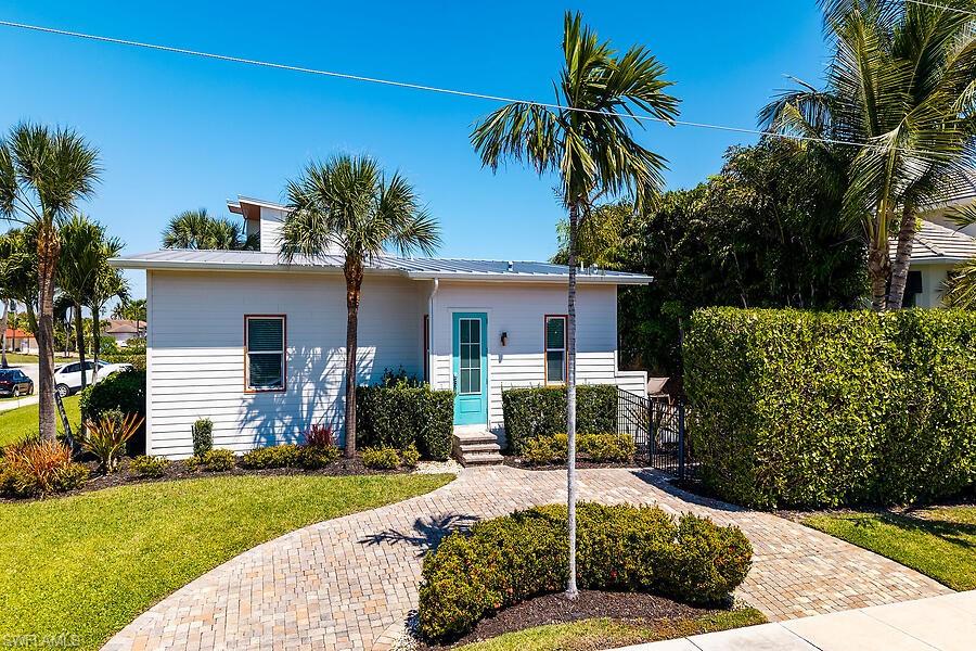 MARCO BEACH - Residential