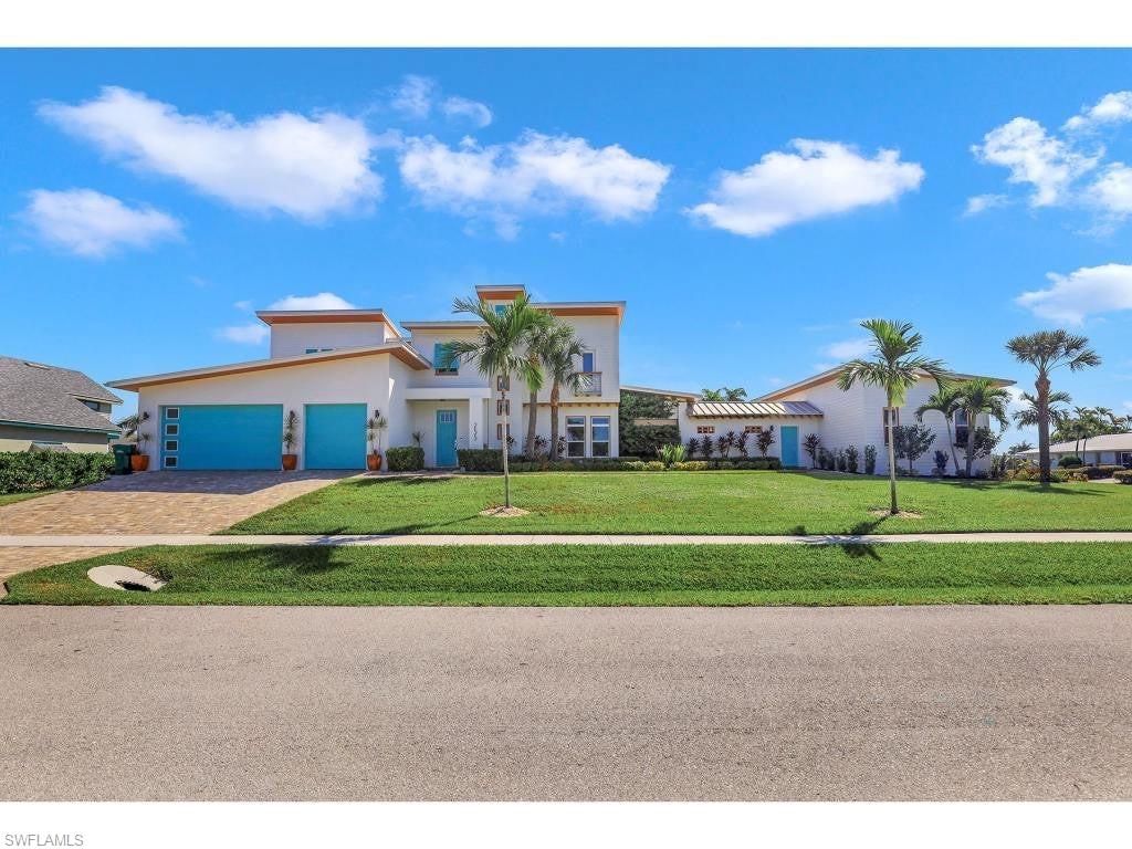 MARCO BEACH - Residential