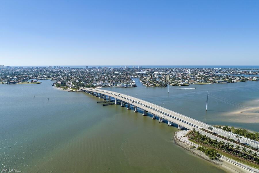 MARCO BEACH - Residential