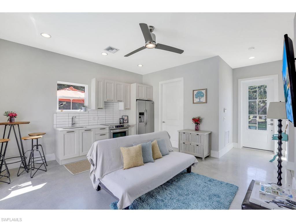 MARCO BEACH - Residential