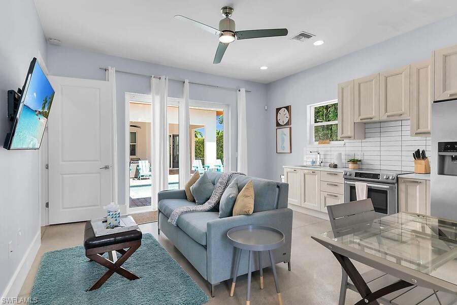 MARCO BEACH - Residential